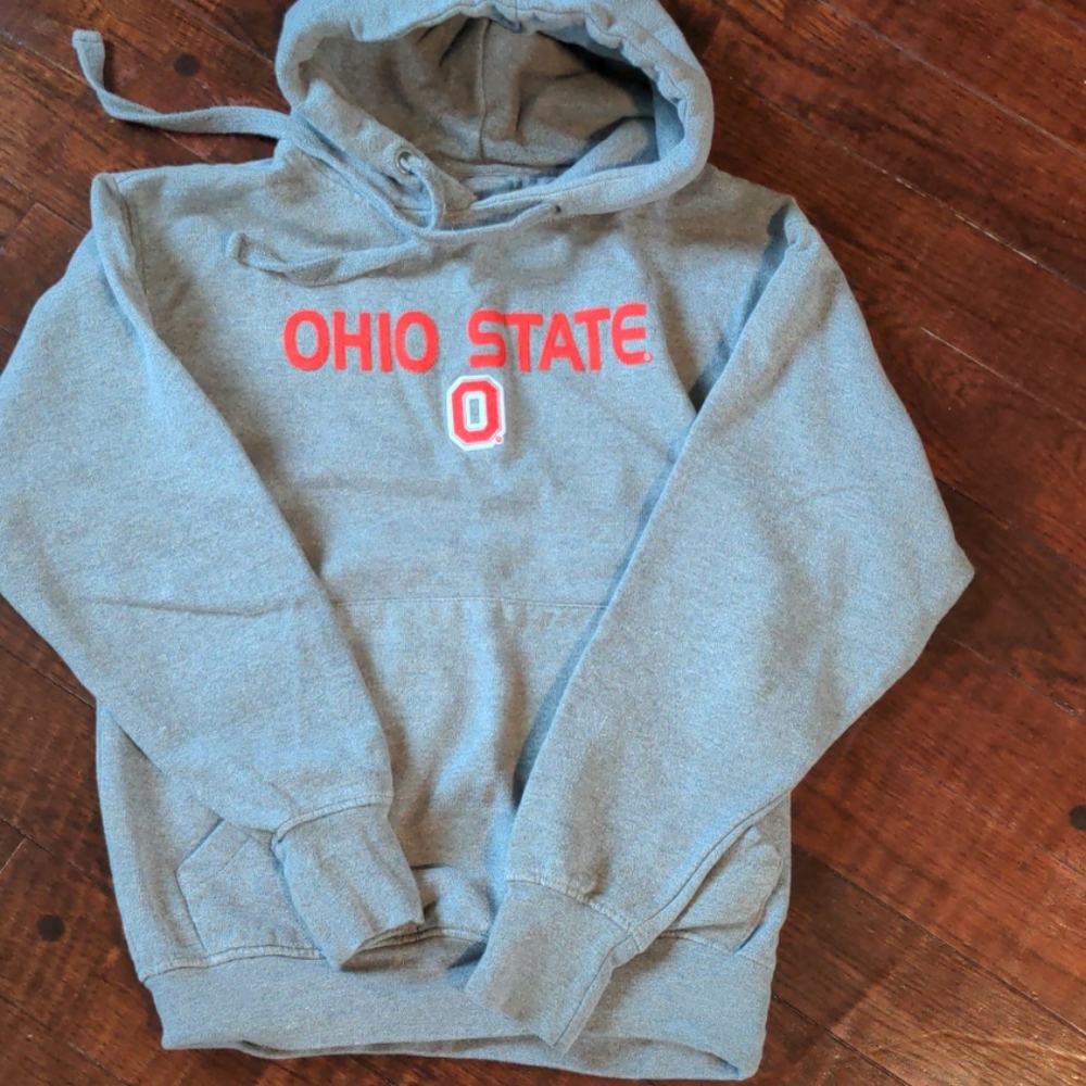 Ohio State hoodie size small